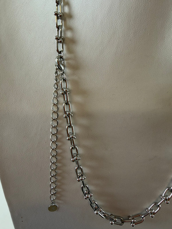 BESPOKE STATEMENT WHITE HOWLITE & RAINBOW MOONSTONE STERLING SILVER NECKLACE (ADJUSTABLE 27") (MW 413)