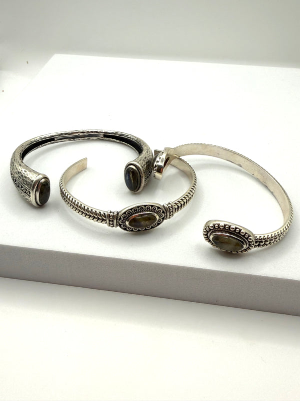 VINTAGE STERLING SILVER LABRADORITE CUFFS (JR 113)