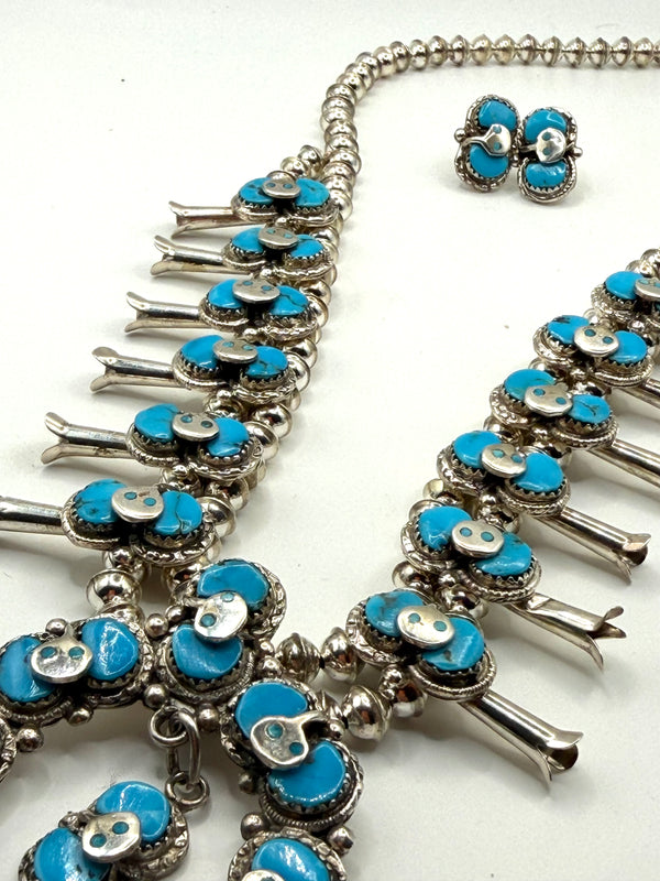 (RARE PIECE) EFFIE CALAVAZA ZUNI SLEEPING BEAUTY TURQUOISE SNAKE SQUASH BLOSSOM NECKLACE 22" & POST BACK EARRINGS NAVAJO HANDMADE SET (NP 33)