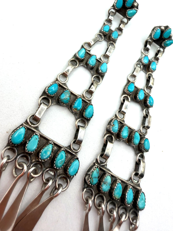 KINGMAN TURQUOISE NEEDLE POINT DANGLE EARRINGS 4" (LB 41)