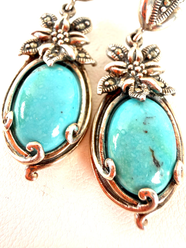 KINGMAN TURQUOISE VINTAGE STERLING SILVER POST BACK EARRINGS (RF 16)