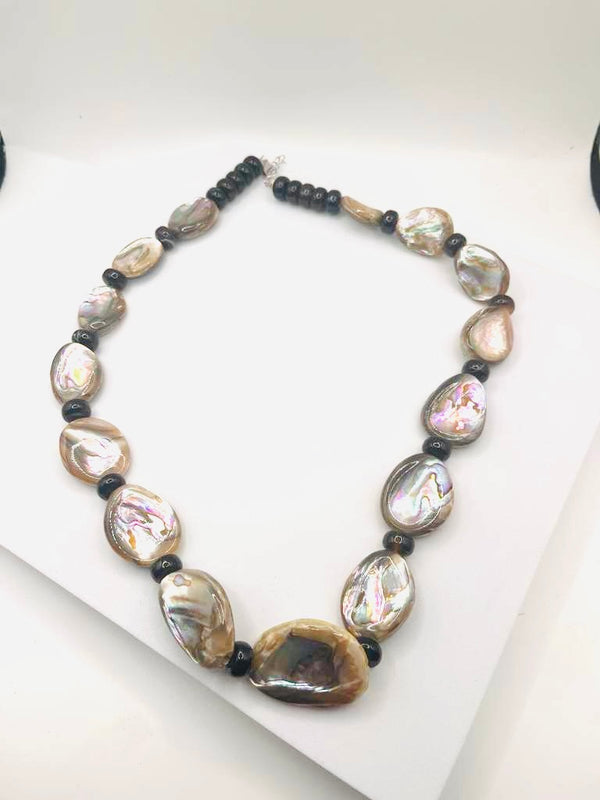 BLACK AGATE & CHUNKY ABALONE SHELL BESPOKE NECKLACE 22-26"(MW 462)