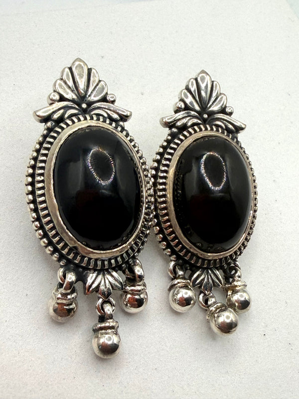 STERLING SILVER OVAL BLACK ONYX POST BACK EARRINGS (JR 110)