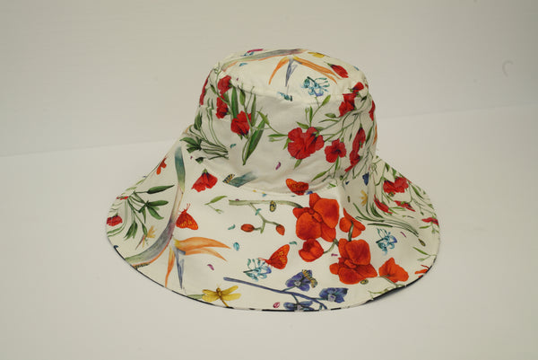 BEACH HATS