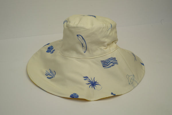BEACH HATS
